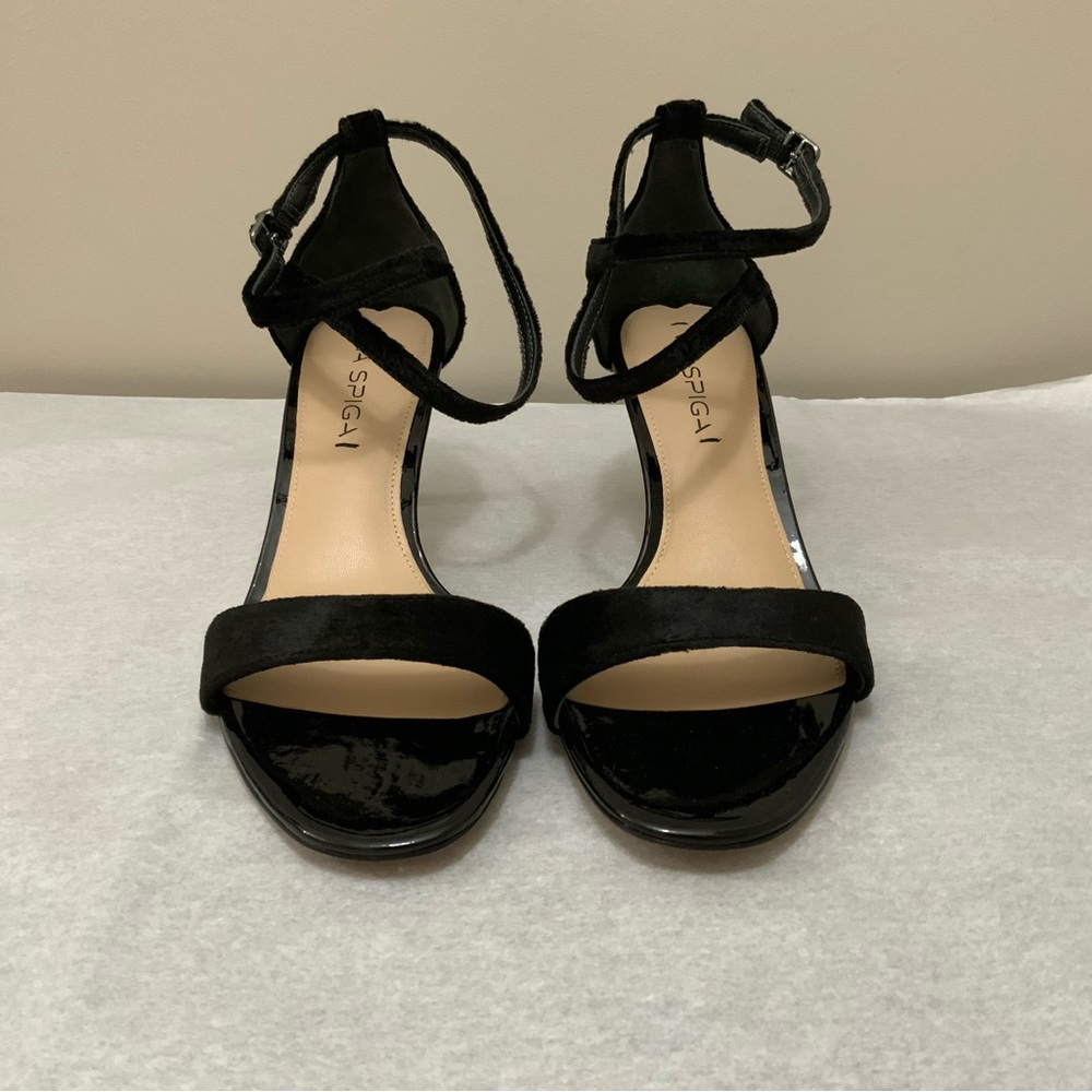 Via Spiga V-Leesa Women’s Heel, Black, size 8